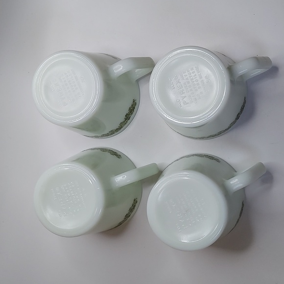 Pyrex Spring Blossom Mugs, EVC, set of 4 - Picture 3 of 9